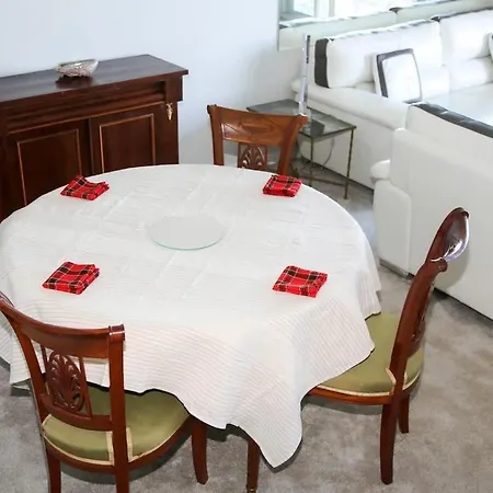 2 Bedroom With Mountain And Sea View Διαμέρισμα Αντίμπ