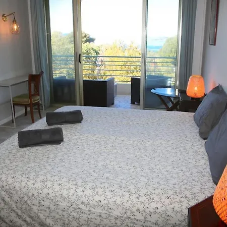 Апартаменти 2 Bedroom With Mountain And Sea View *